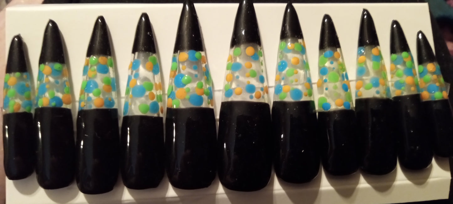 XXL stiletto black and clear lava lamp nails