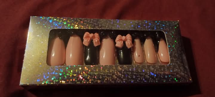 XL square black and pink french tips with bows